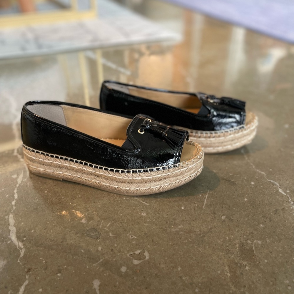 NWOT Adrienne Vittadini Black Patent Platform Espadrille